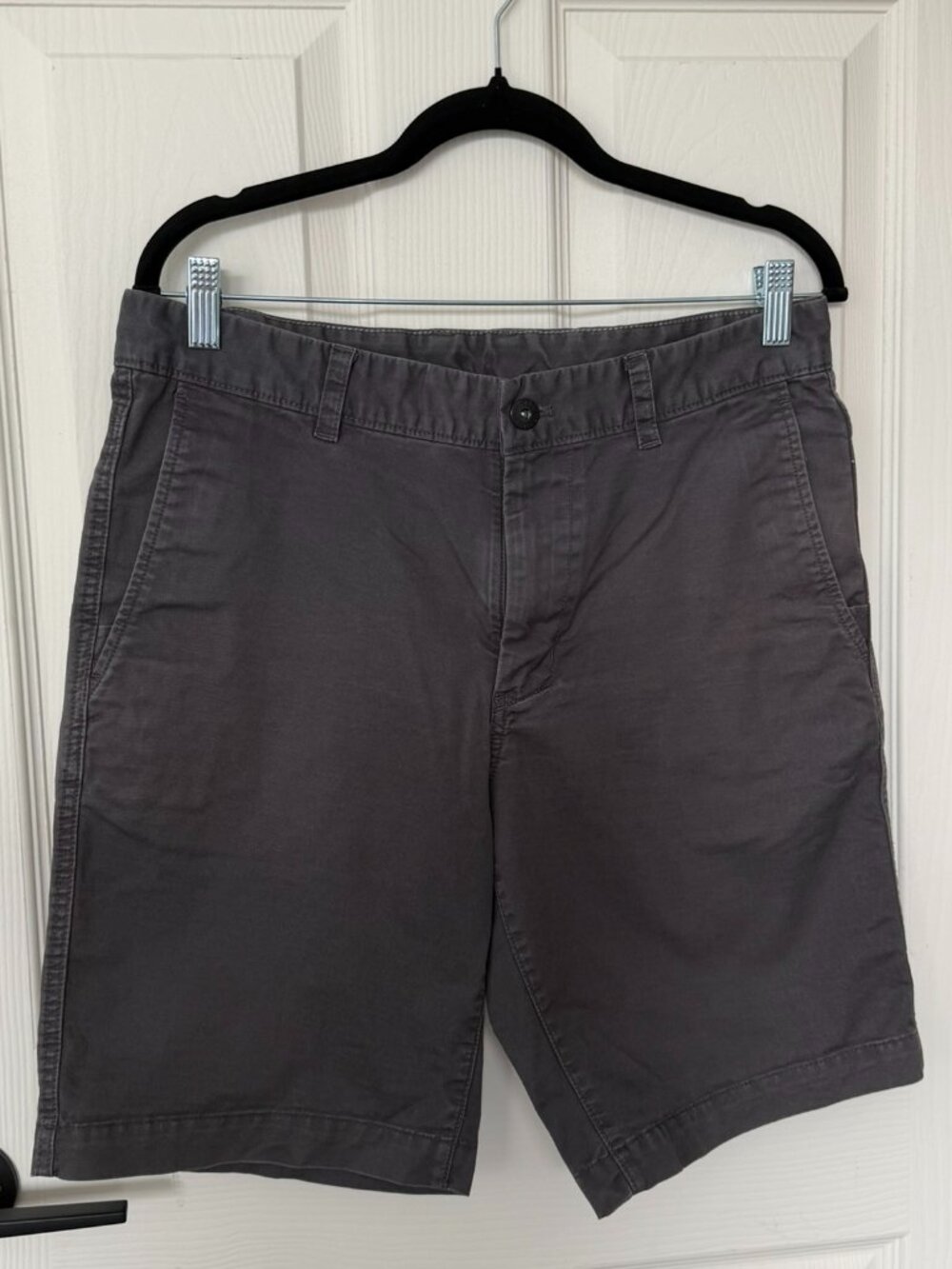 The North Face Men’s Gray Shorts — Size 32